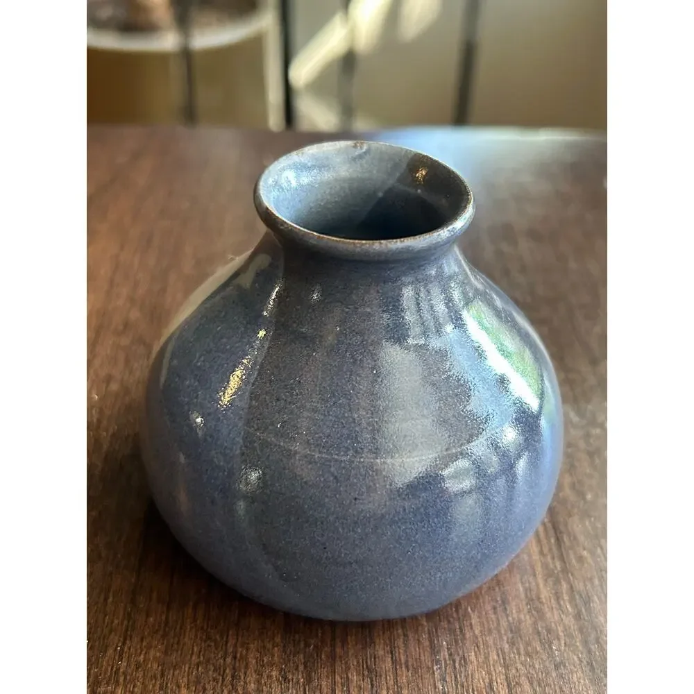 Vintage Handmade folk art studio potter vase signed blue gray swirl